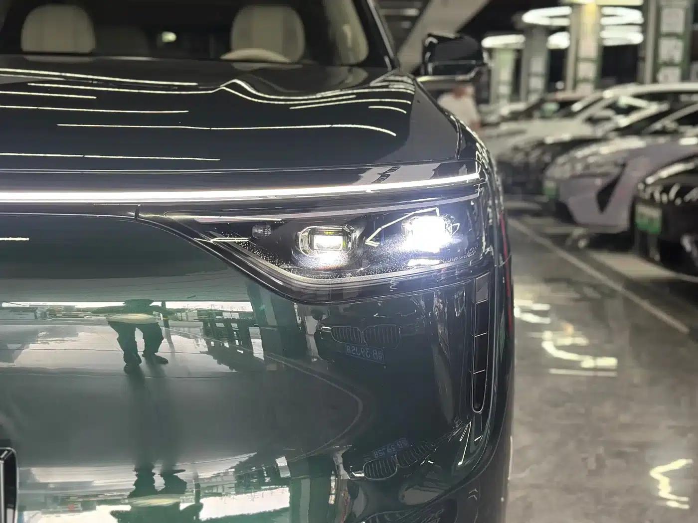 Wenjie M8 2025 Ultra Extended Range Edition (53.4kWh, 6-seater, 192-line LiDAR) — миниатюра 5