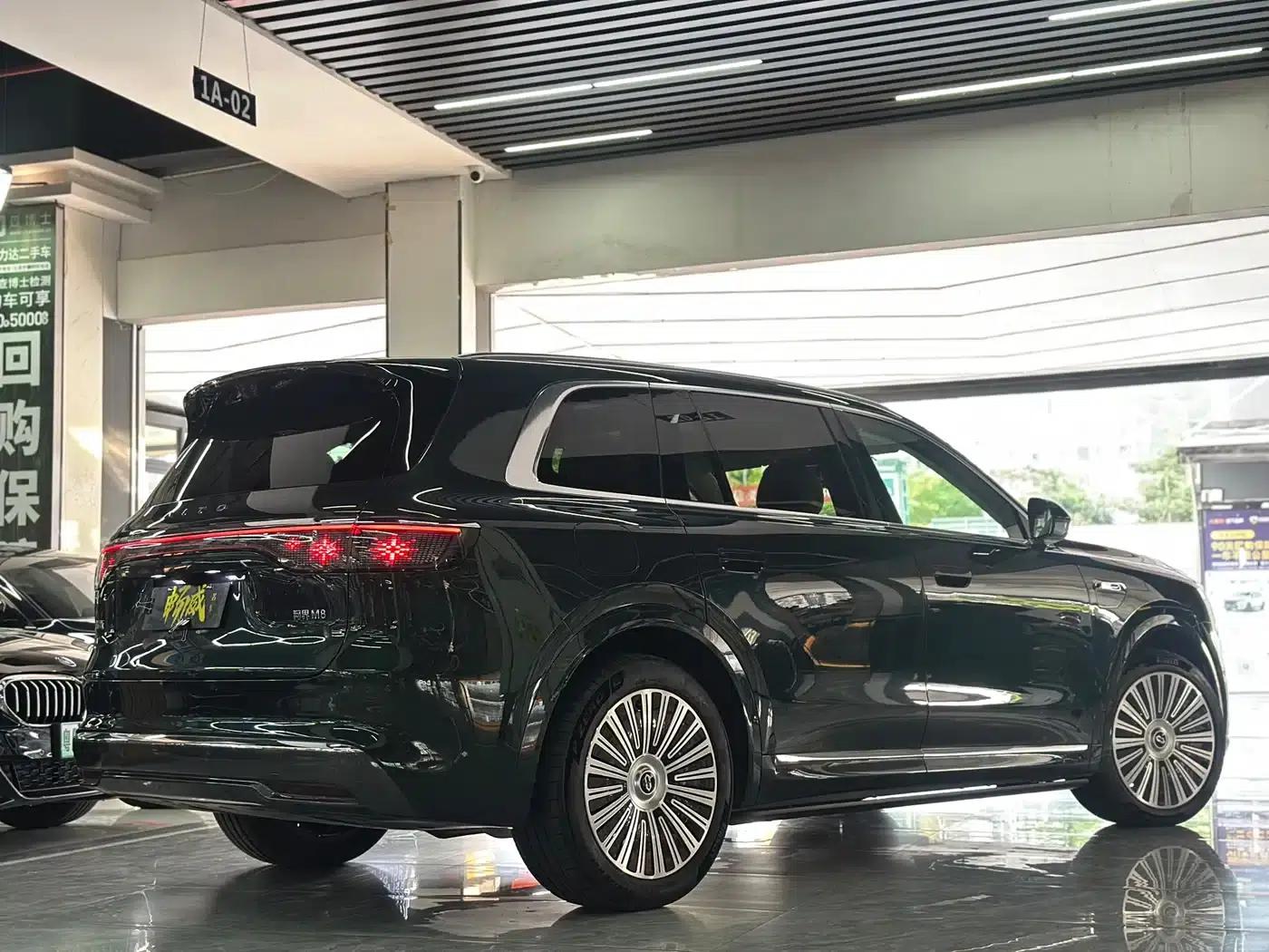 Wenjie M8 2025 Ultra Extended Range Edition (53.4kWh, 6-seater, 192-line LiDAR) — миниатюра 6