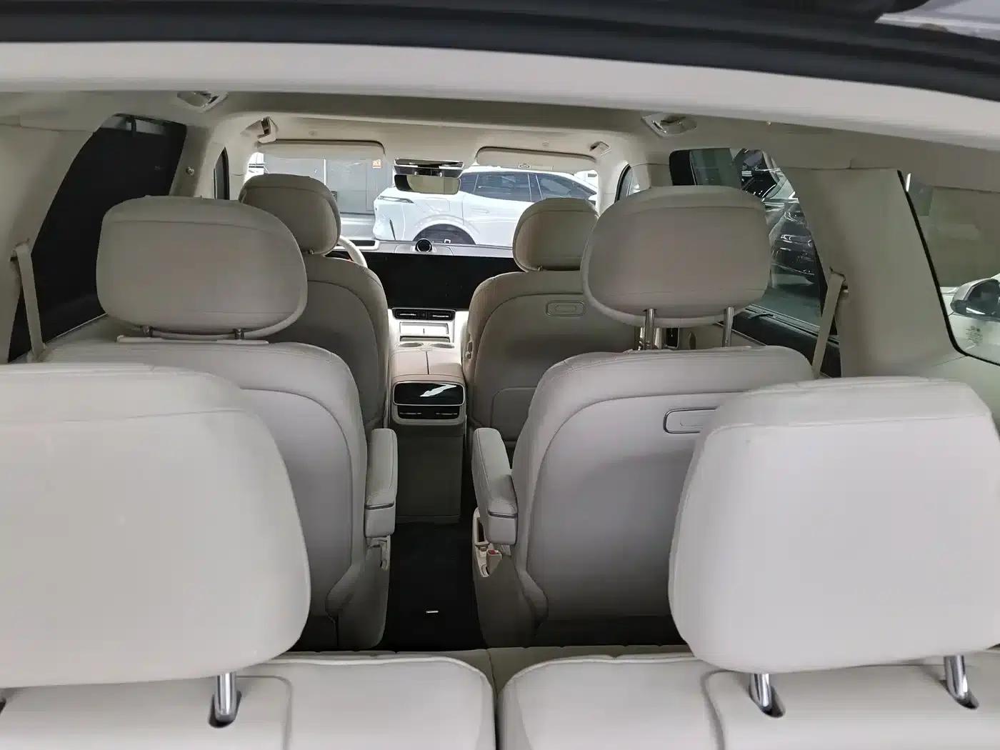 Wenjie M8 2025 Extended Range Max Edition 37kWh 6-Seater (192-line LiDAR) — миниатюра 7