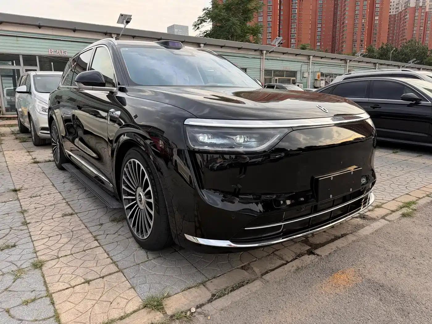 Wenjie M8 2025 Ultra Extended Range Edition (53.4kWh, 6-seater, 192-line LiDAR) — миниатюра 2