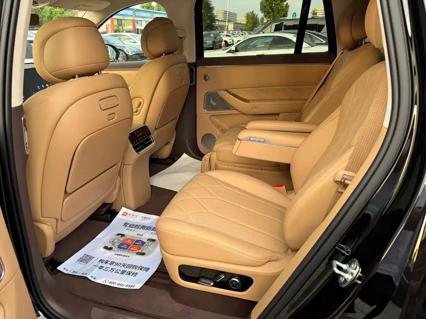 Wenjie M8 2025 Ultra Extended Range Edition (53.4kWh, 6-seater, 192-line LiDAR) — миниатюра 6