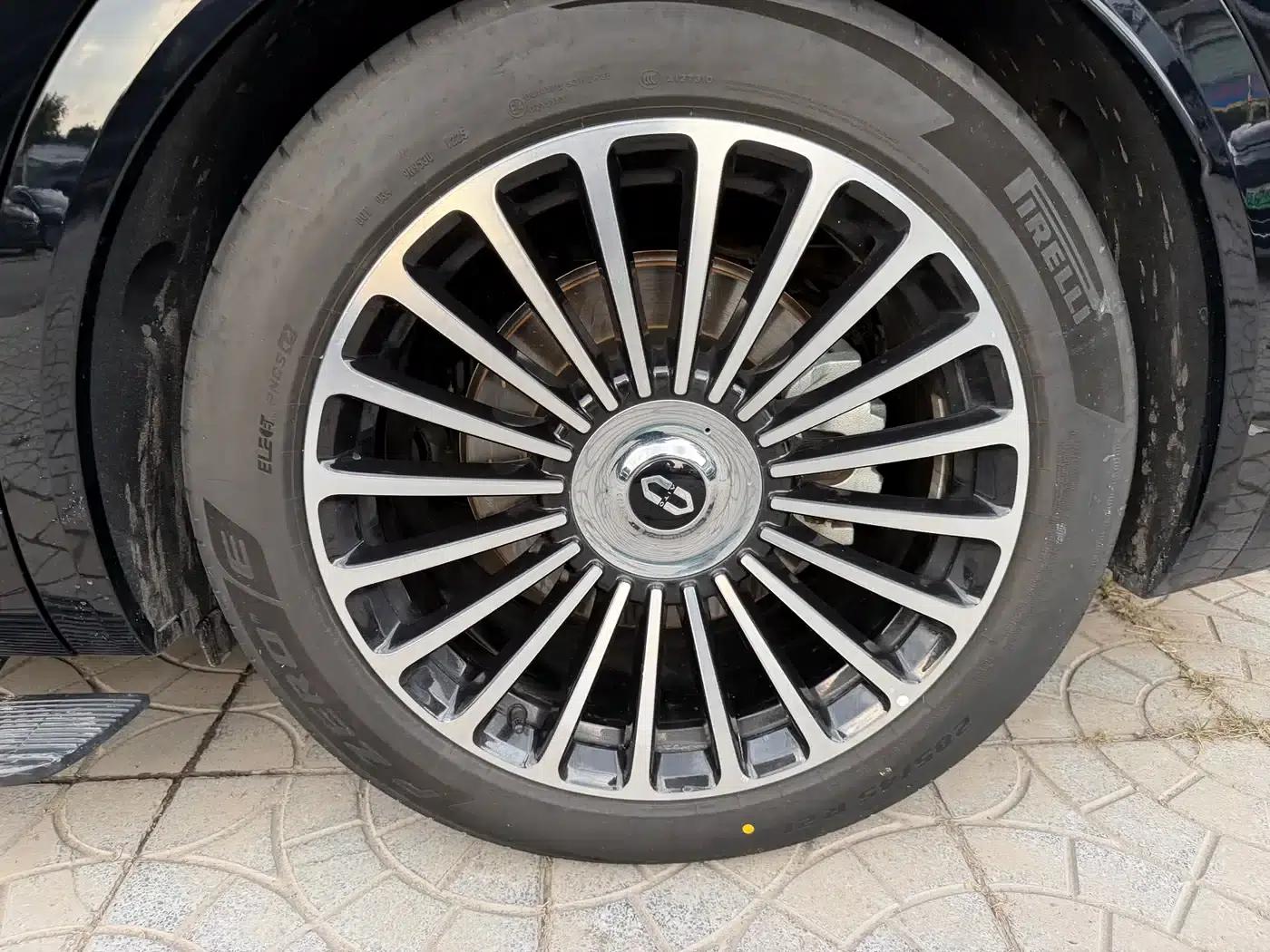 Wenjie M8 2025 Ultra Extended Range Edition (53.4kWh, 6-seater, 192-line LiDAR) — миниатюра 8