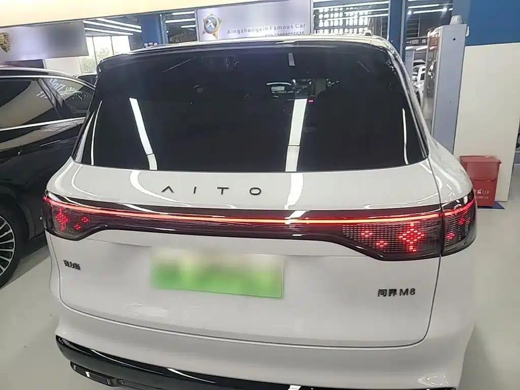 Wenjie M8 2025 Extended Range Max+ Version (53.4kWh, 5-seater, 192-line LiDAR) — миниатюра 6