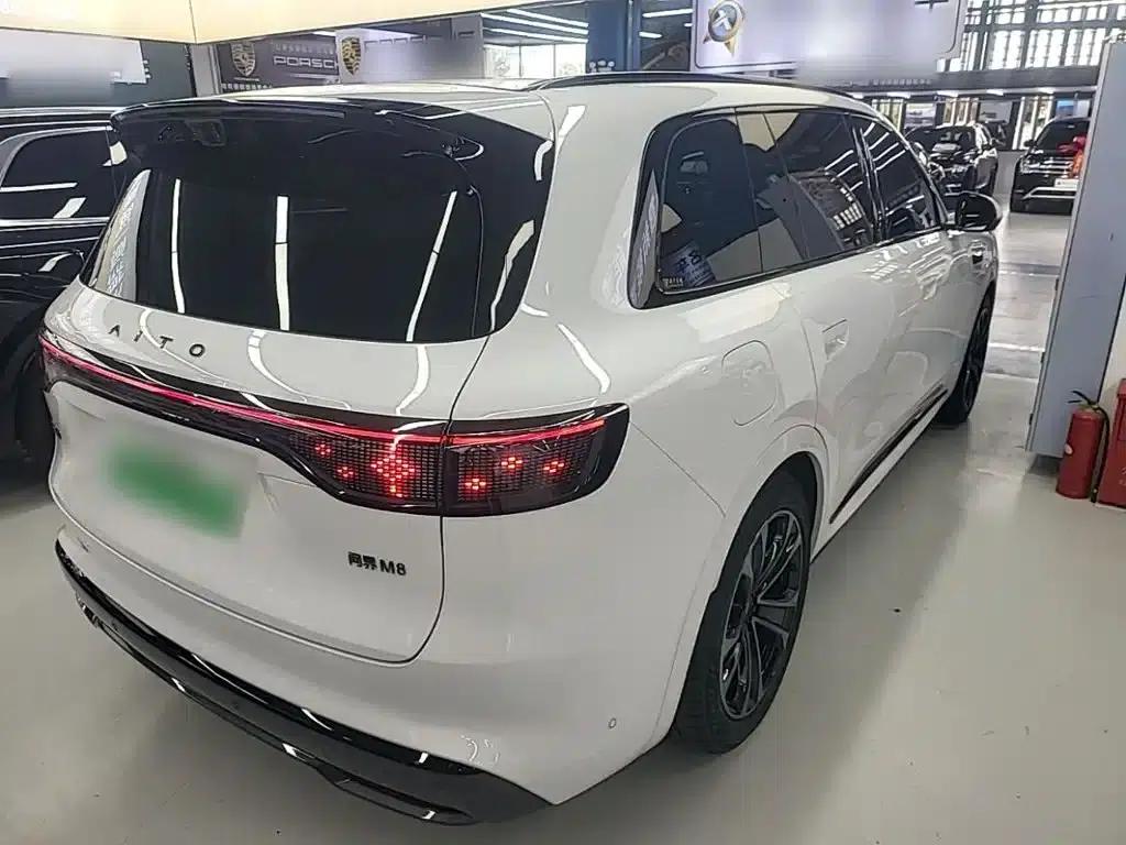 Wenjie M8 2025 Extended Range Max+ Version (53.4kWh, 5-seater, 192-line LiDAR) — миниатюра 7