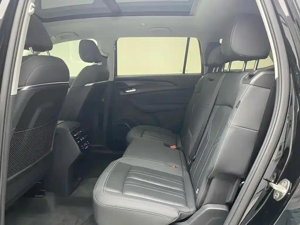 Audi Q6 2024 40 TFSI quattro Cloud View Edition, Feathered Forest Package, 7-seater — миниатюра 6