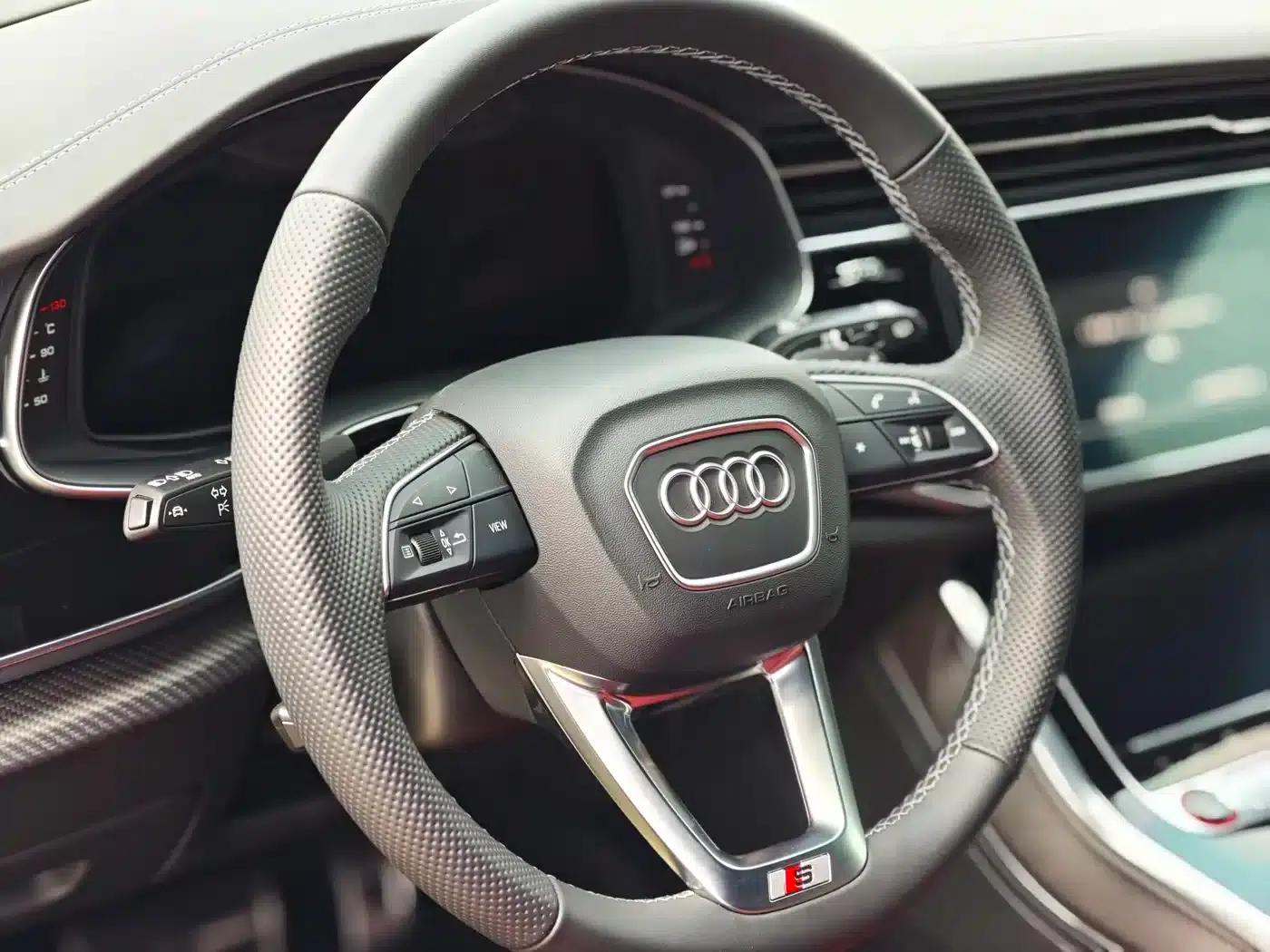 Audi SQ7 2024 4.0 TFSI — миниатюра 13