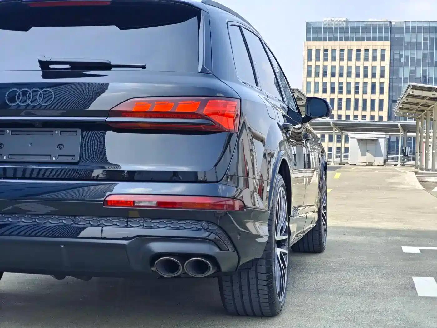 Audi SQ7 2024 4.0 TFSI — миниатюра 6