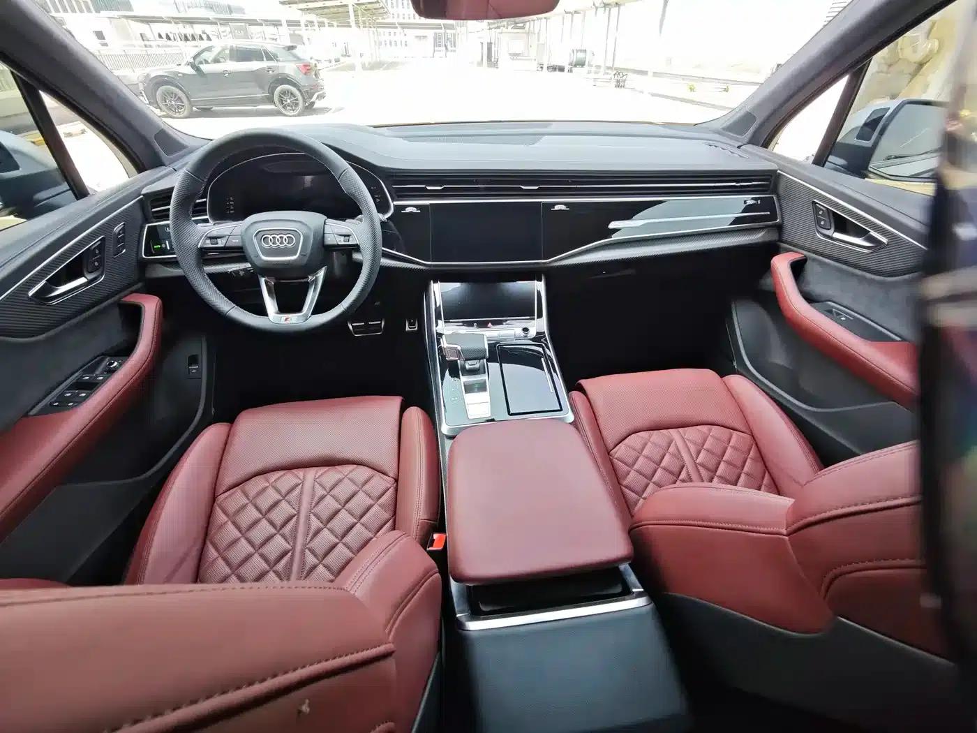 Audi SQ7 2024 4.0 TFSI — миниатюра 10