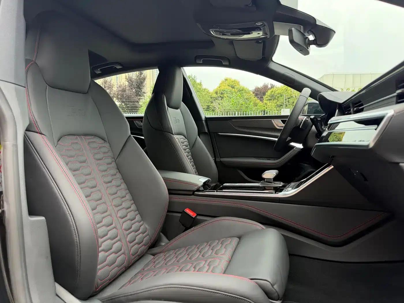 2025 Audi RS 7 RS 7 4.0T Sportback Performance — миниатюра 12