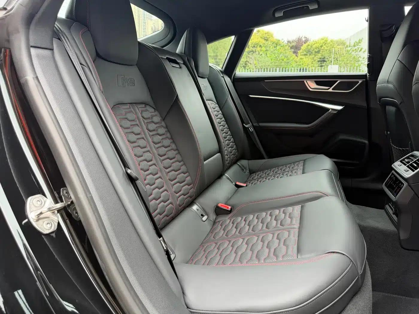 2025 Audi RS 7 RS 7 4.0T Sportback Performance — миниатюра 13