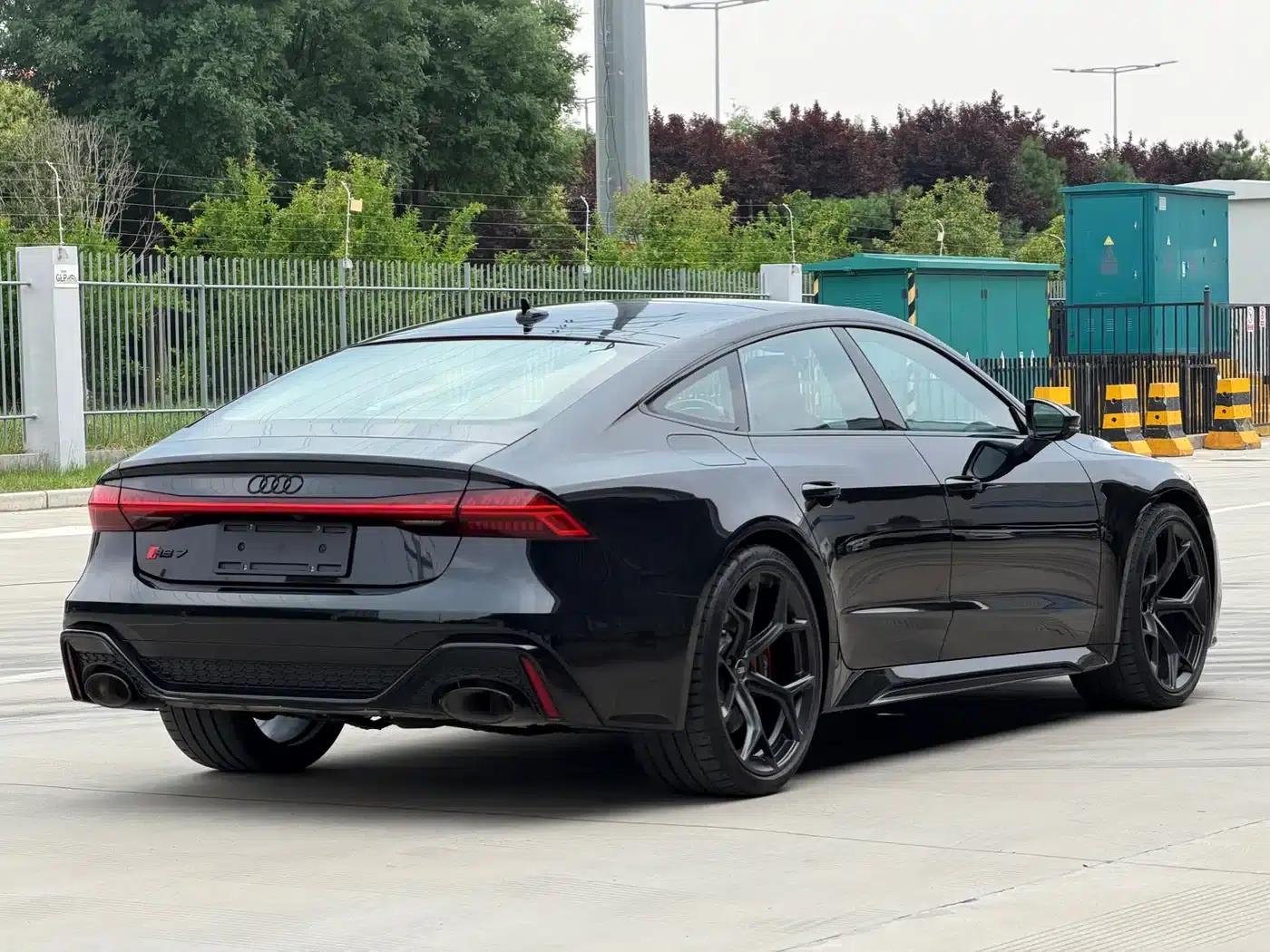 2025 Audi RS 7 RS 7 4.0T Sportback Performance — миниатюра 6