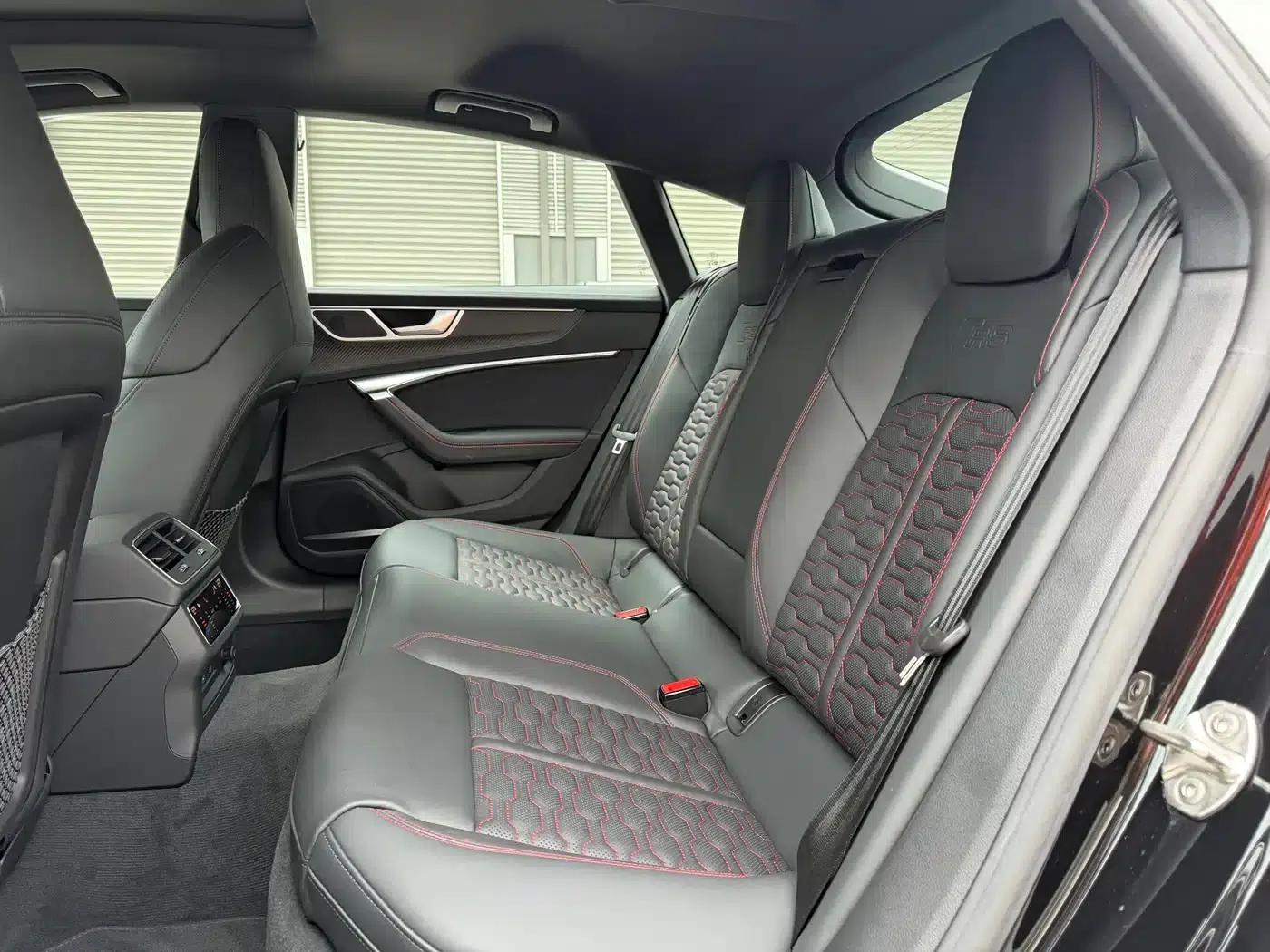 2025 Audi RS 7 RS 7 4.0T Sportback Performance — миниатюра 9