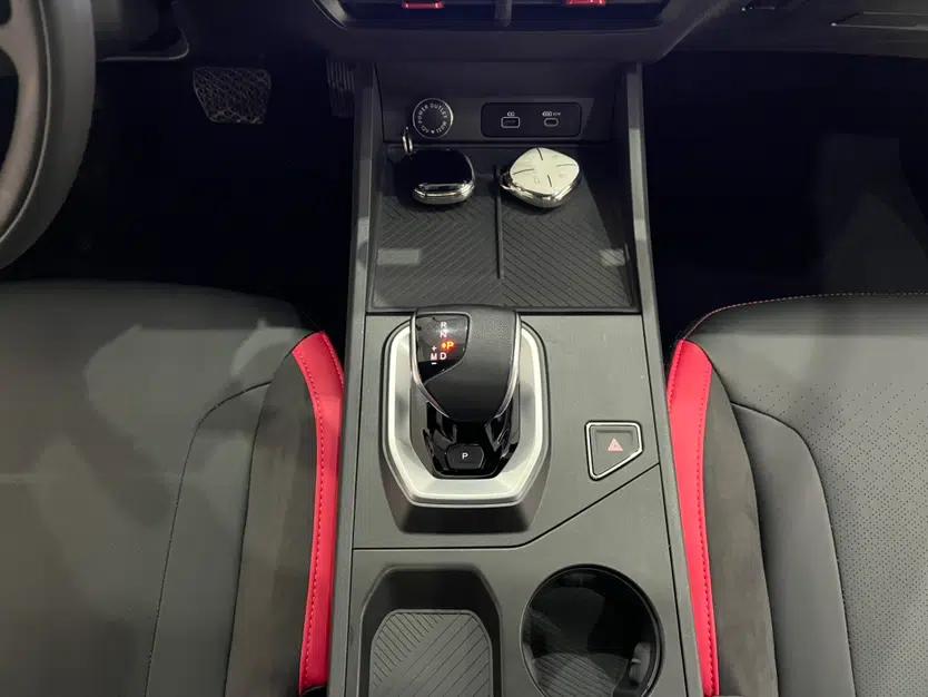 JETOUR Dashing 2023 1.5T DCT Starlight Shine Pro Edition — миниатюра 11