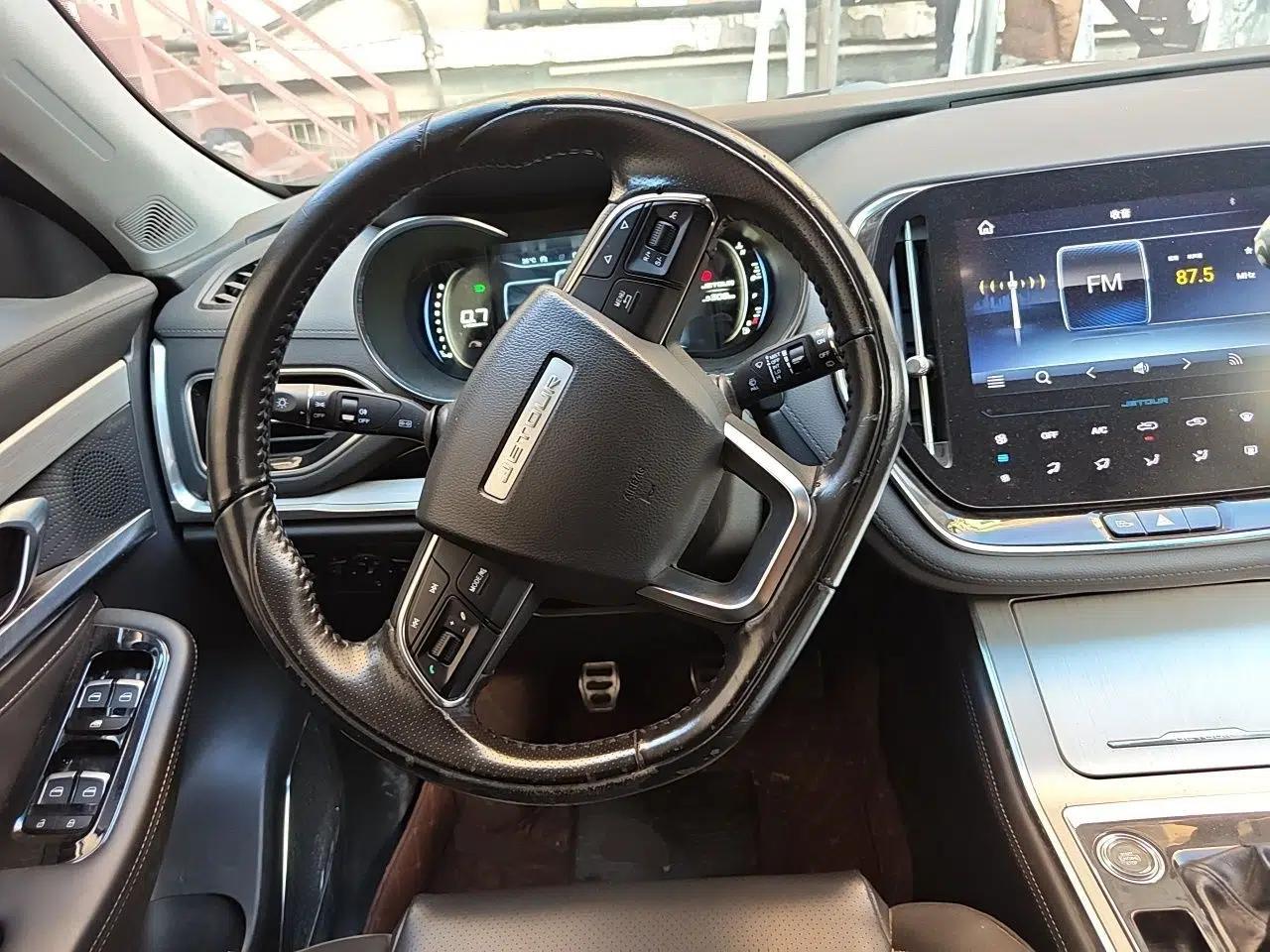 JETOUR X70 2020 1.5T Manual Comfort Edition 7-Seater — миниатюра 10