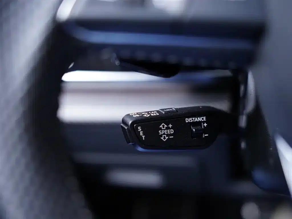 2021 Audi RS Q8 4.0T — миниатюра 16