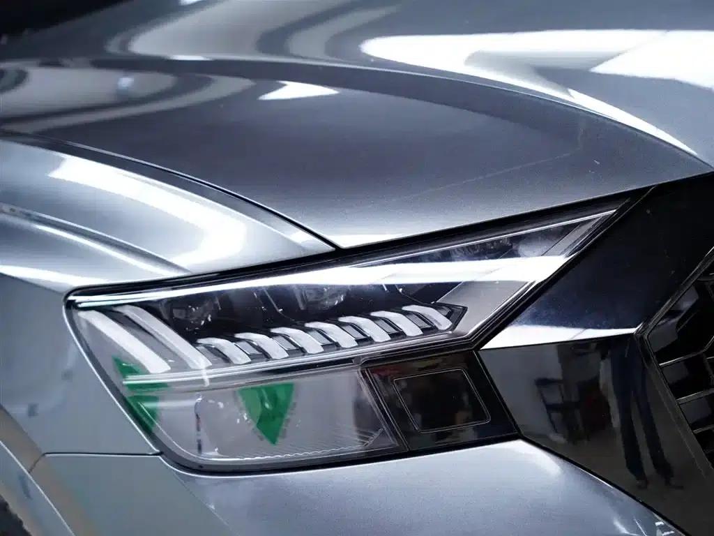 2021 Audi RS Q8 4.0T — миниатюра 19