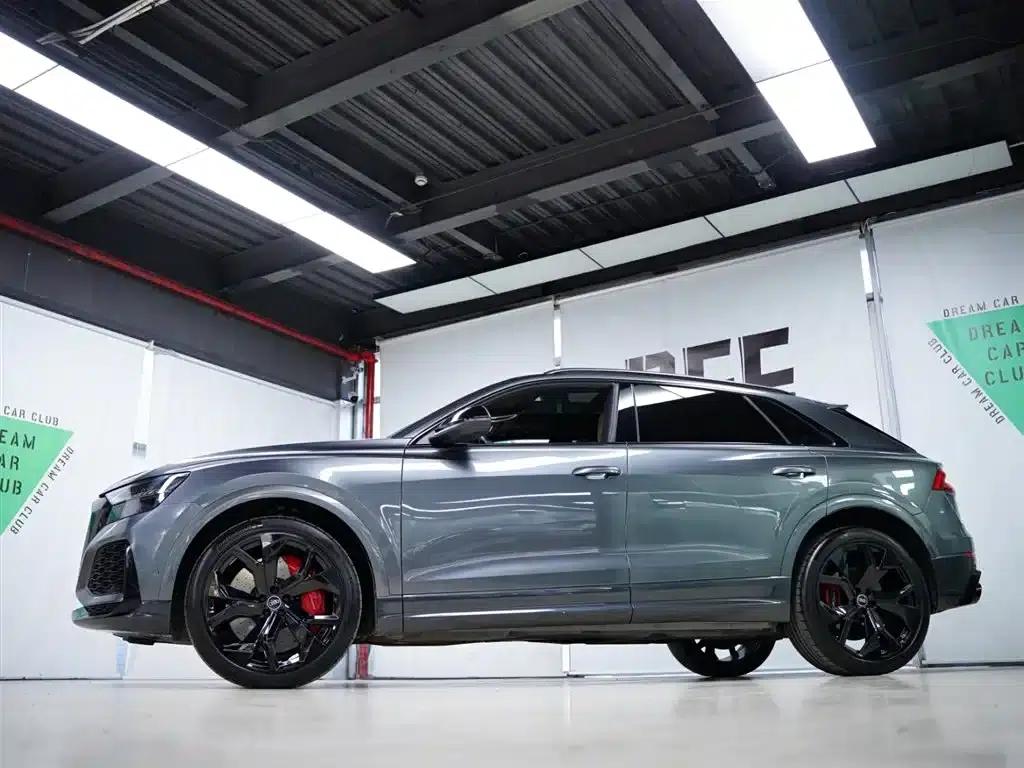2021 Audi RS Q8 4.0T — миниатюра 24