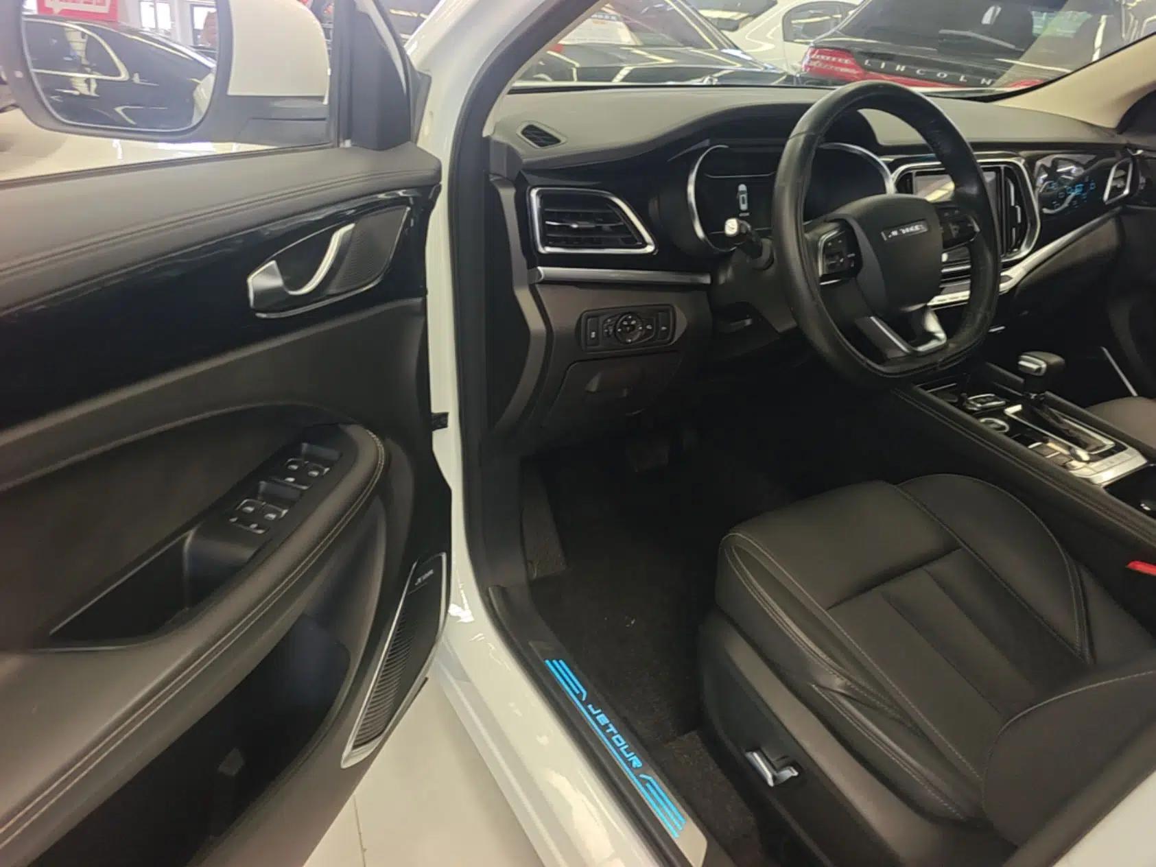 JETOUR X90 2019 1.5T Automatic Smart Enjoyment 6-Seater Emission Standard China V — миниатюра 18