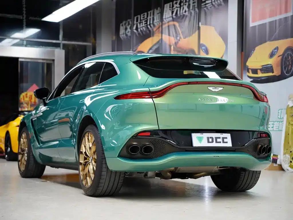 Aston Martin DBX 2023 3.0T STRAIGHT-SIX — миниатюра 2