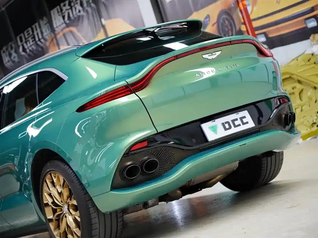 Aston Martin DBX 2023 3.0T STRAIGHT-SIX — миниатюра 3