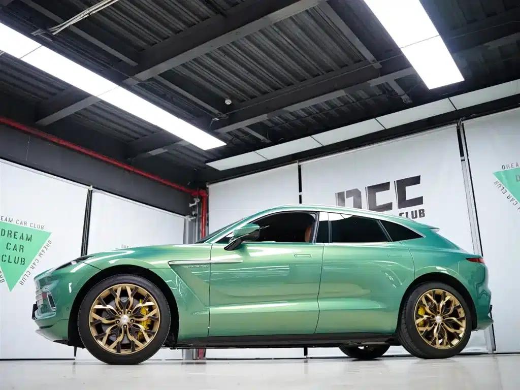 Aston Martin DBX 2023 3.0T STRAIGHT-SIX — миниатюра 24