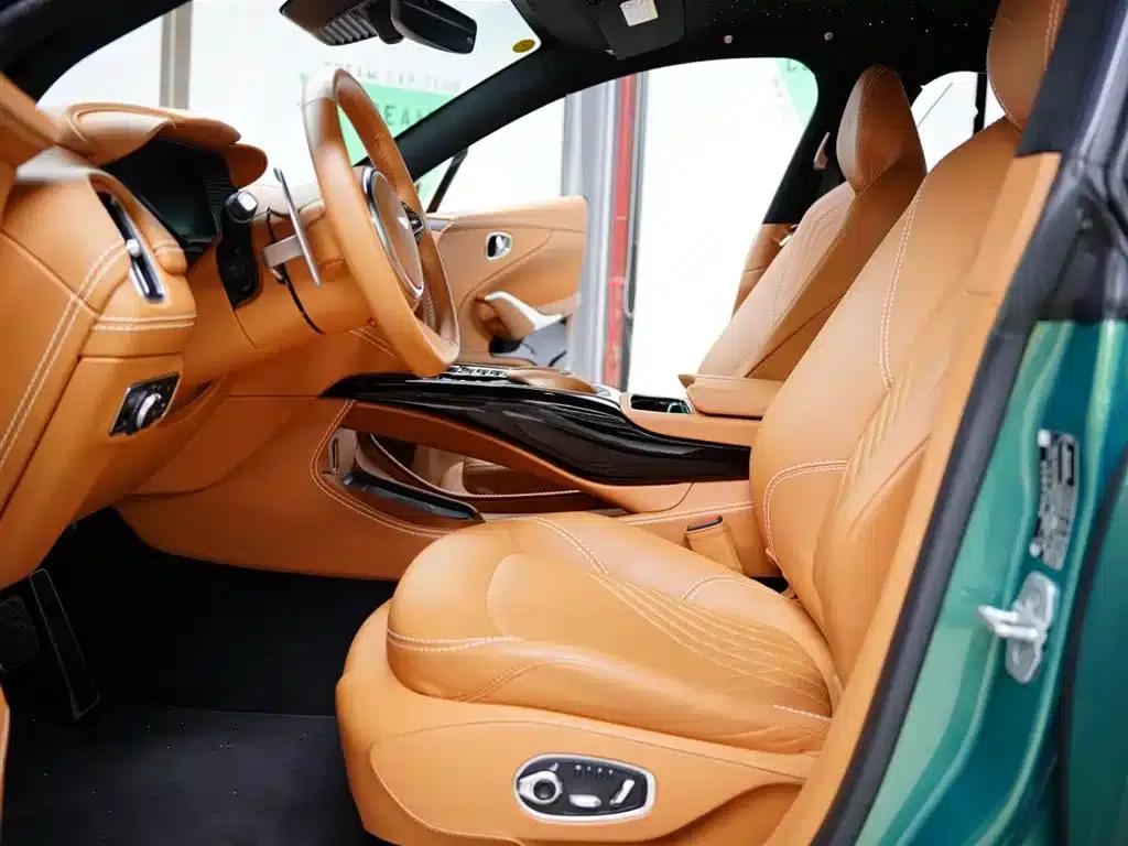 Aston Martin DBX 2023 3.0T STRAIGHT-SIX — миниатюра 27