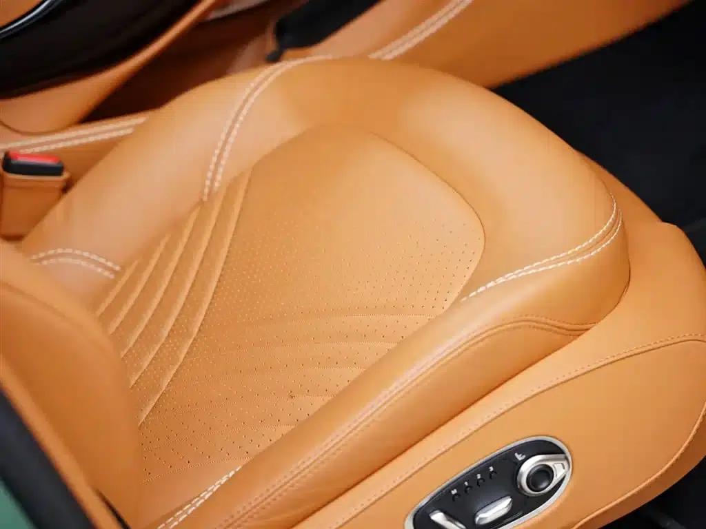 Aston Martin DBX 2023 3.0T STRAIGHT-SIX — миниатюра 47