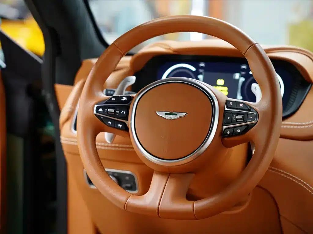 Aston Martin DBX 2023 3.0T STRAIGHT-SIX — миниатюра 51