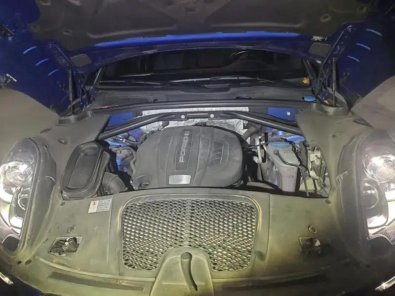 2017 Macan 2.0T — миниатюра 19