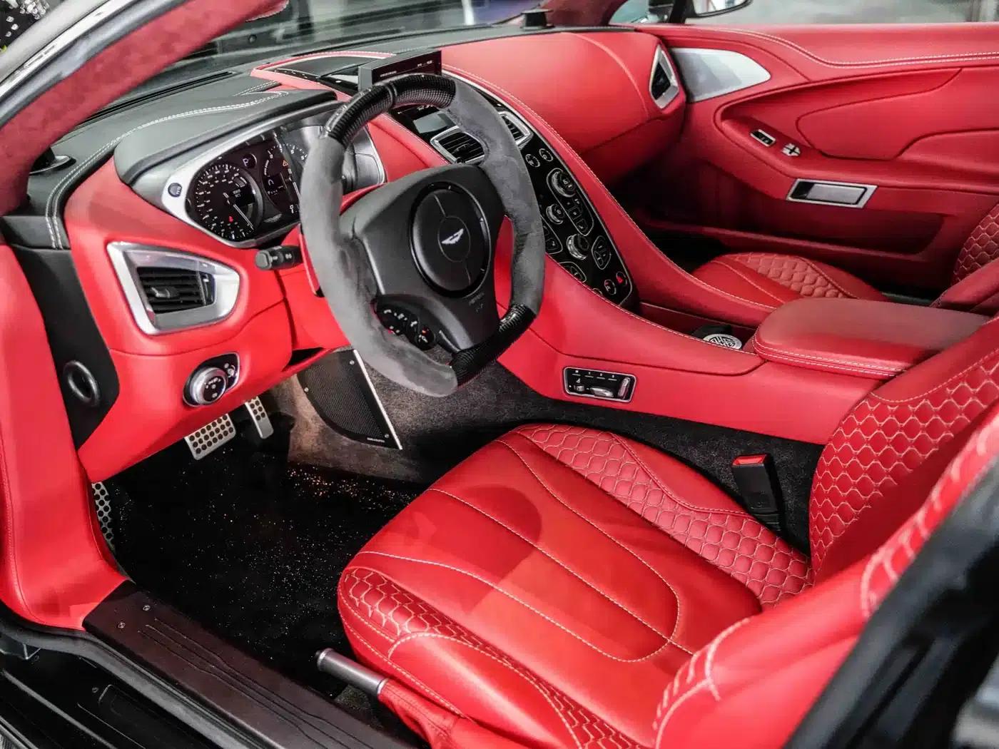 2013 Vanquish 6.0L Standard Model — миниатюра 9