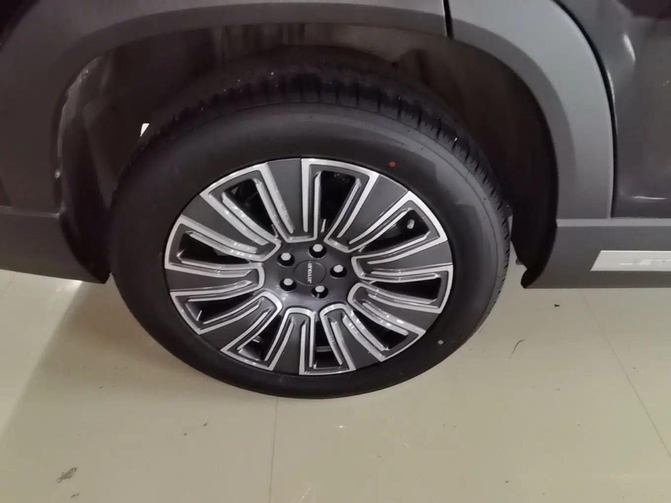 JETOUR X90 PRO 2024 1.6T DCT Luxury Edition 5 Seats — миниатюра 11