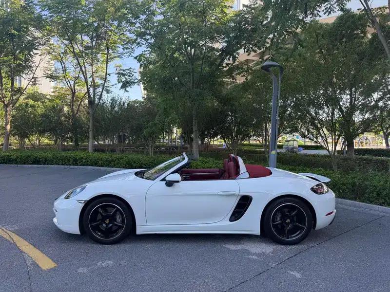 2018 Porsche 718 Boxster 2.0T — миниатюра 4