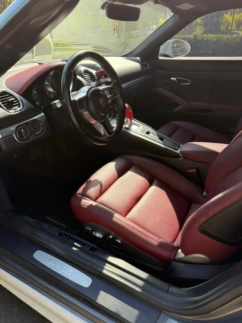 2016 Porsche 718 Boxster 2.0T — миниатюра 10
