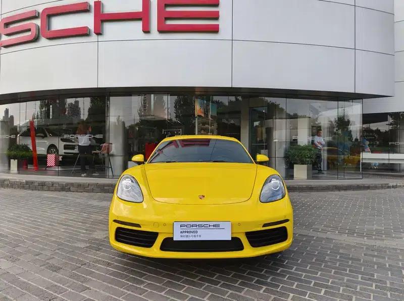 Porsche 718 Cayman 2020 2.0T — миниатюра 2