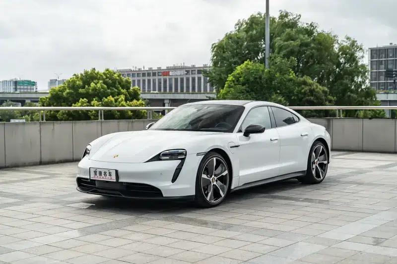 2022 Taycan — миниатюра 1