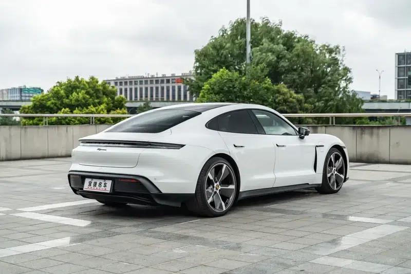 2022 Taycan — миниатюра 7