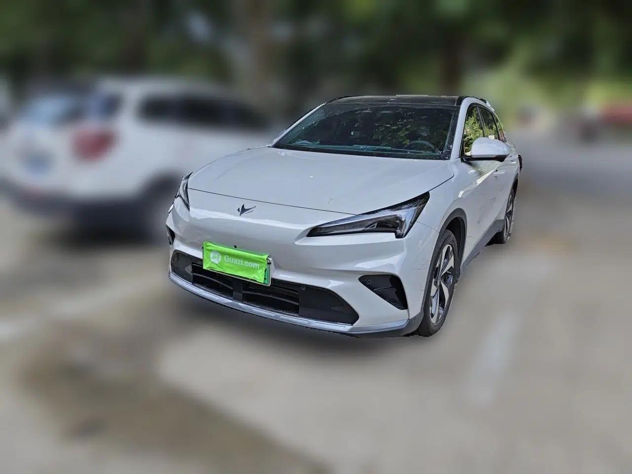 ARCFOX Alpha T5 2026 Model Range-Extended 1215 Yuanjing Smart Driving Version — миниатюра 1