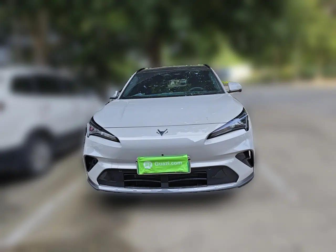 ARCFOX Alpha T5 2026 Model Range-Extended 1215 Yuanjing Smart Driving Version — миниатюра 2