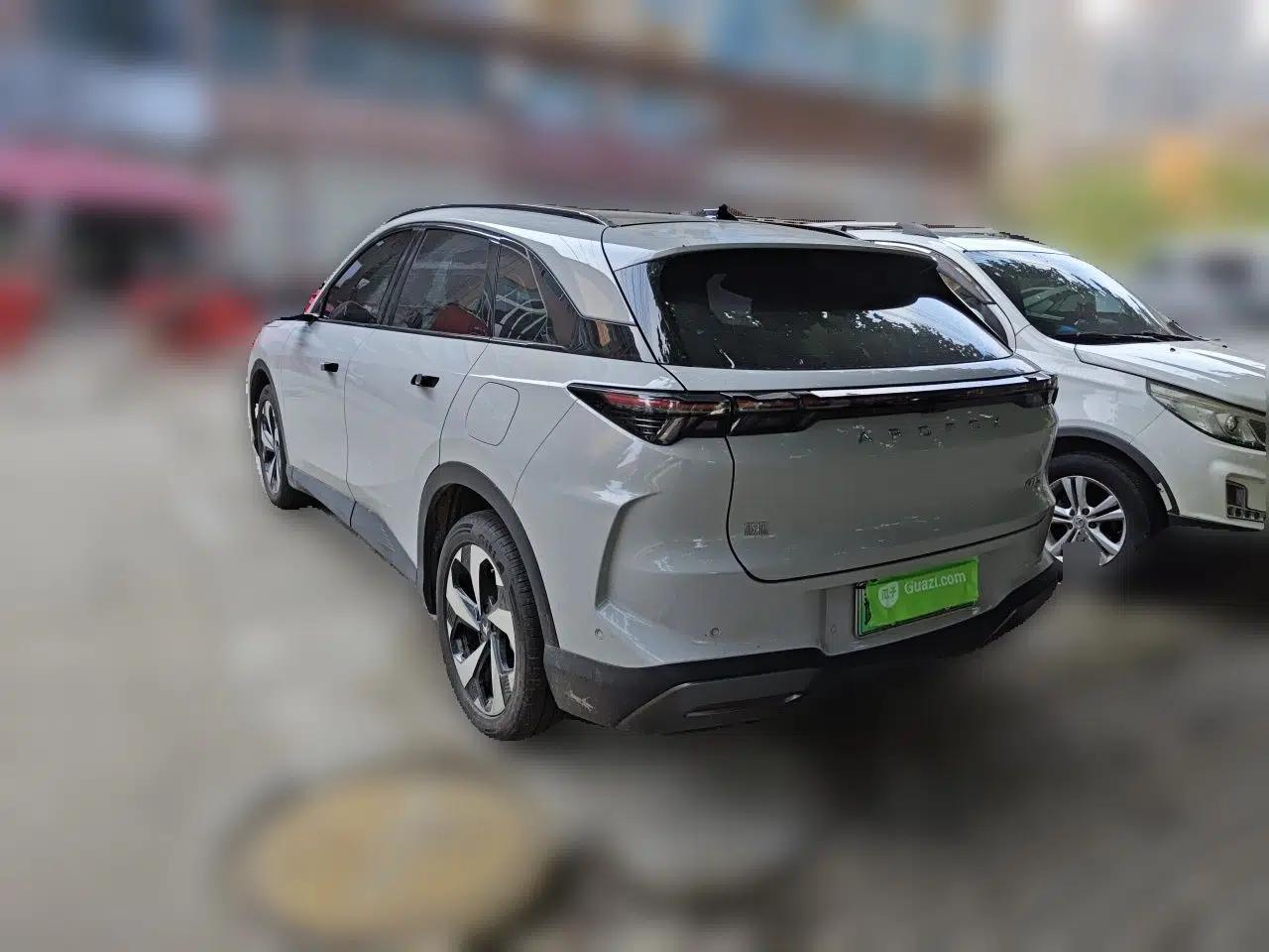 ARCFOX Alpha T5 2026 Model Range-Extended 1215 Yuanjing Smart Driving Version — миниатюра 4