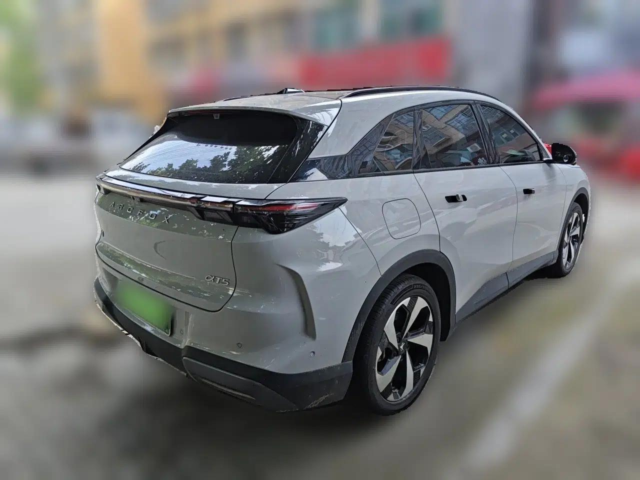 ARCFOX Alpha T5 2026 Model Range-Extended 1215 Yuanjing Smart Driving Version — миниатюра 6