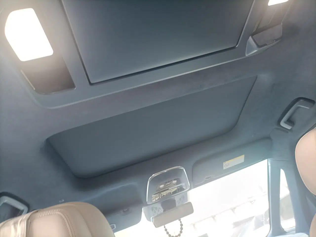 Zeekr 009 2024 7-Seater Aisle Version 108 kWh — миниатюра 18