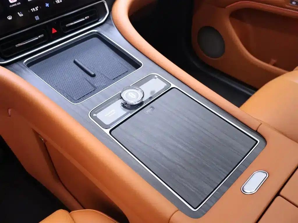 Wenjie M9 2024 Range Extended Ultra Edition 42kWh 6-Seater — миниатюра 12