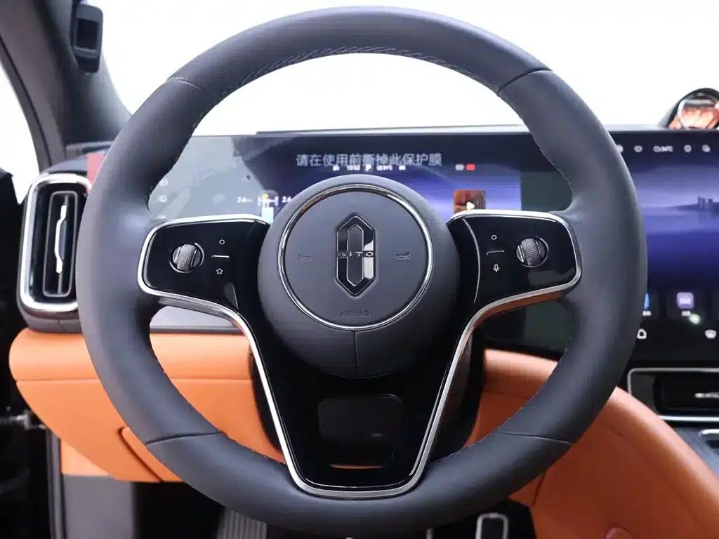 Wenjie M9 2024 Range Extended Ultra Edition 42kWh 6-Seater — миниатюра 16
