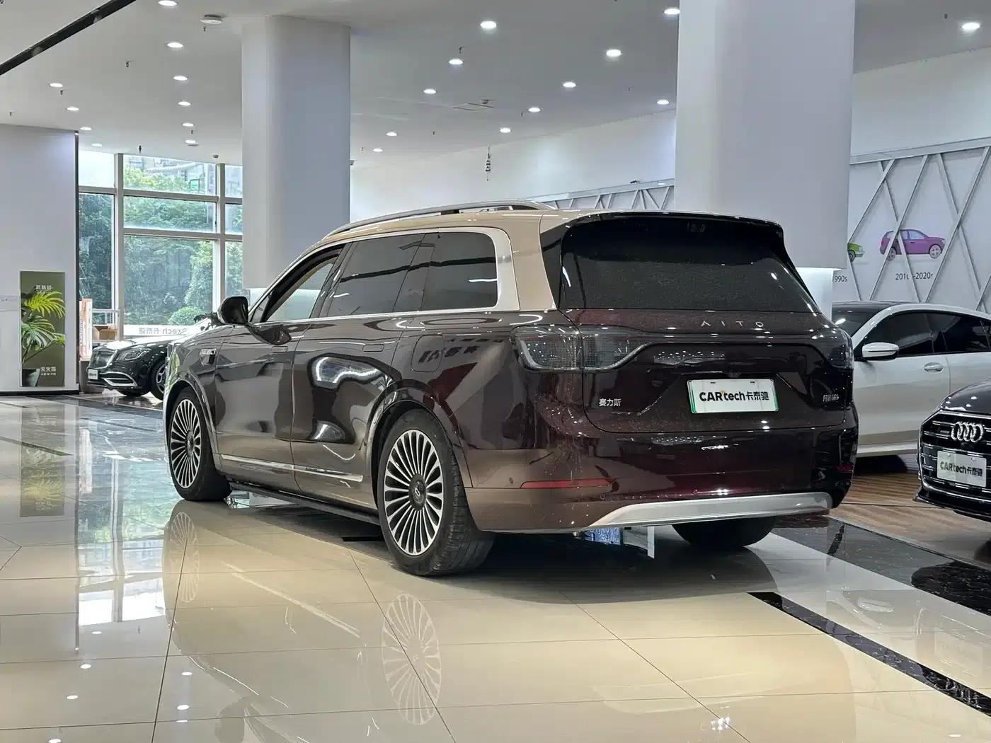 Wenjie M9 2025 Ultra Extended Range Edition 52kWh 6-Seat Version (192-line LiDAR) — миниатюра 12