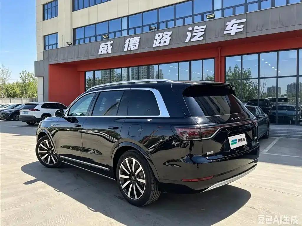 Wenjie M9 2024 Range Extended Ultra Edition 52kWh 6-Seater — миниатюра 2