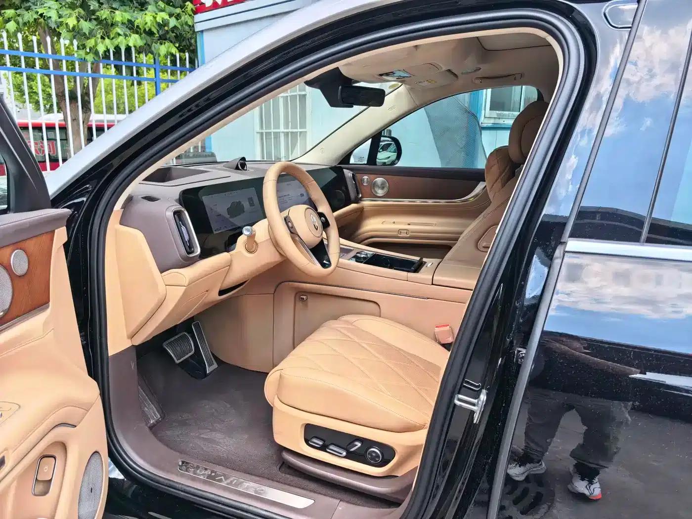 Wenjie M9 2025 Ultra Extended Range Edition 52kWh 6-Seat Version (192-line LiDAR) — миниатюра 2