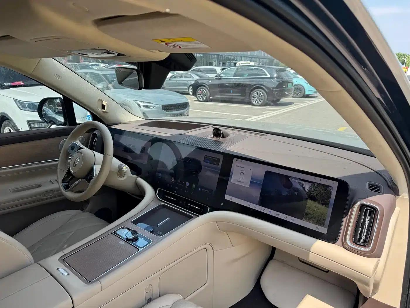 Wenjie M9 2025 Ultra Extended Range Edition (52kWh, 6-seater, 192-line LiDAR) — миниатюра 11