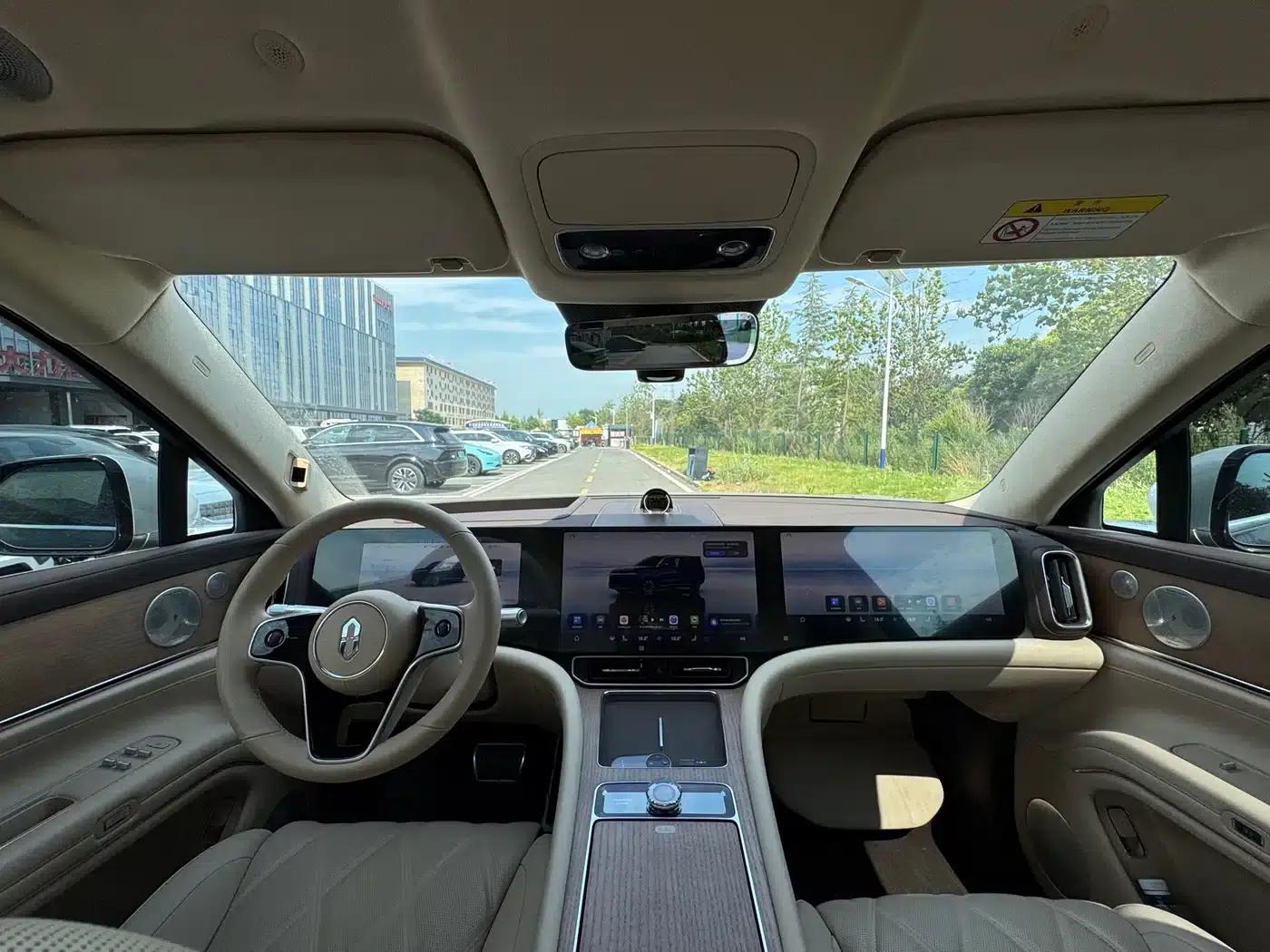 Wenjie M9 2025 Ultra Extended Range Edition (52kWh, 6-seater, 192-line LiDAR) — миниатюра 3