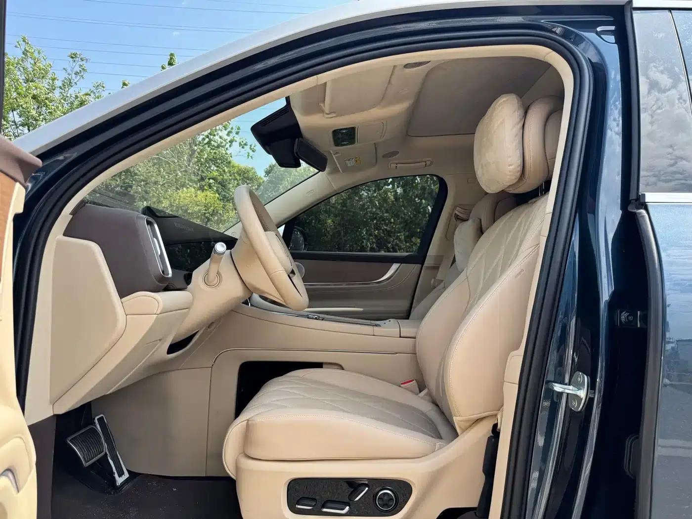 Wenjie M9 2025 Ultra Extended Range Edition (52kWh, 6-seater, 192-line LiDAR) — миниатюра 8