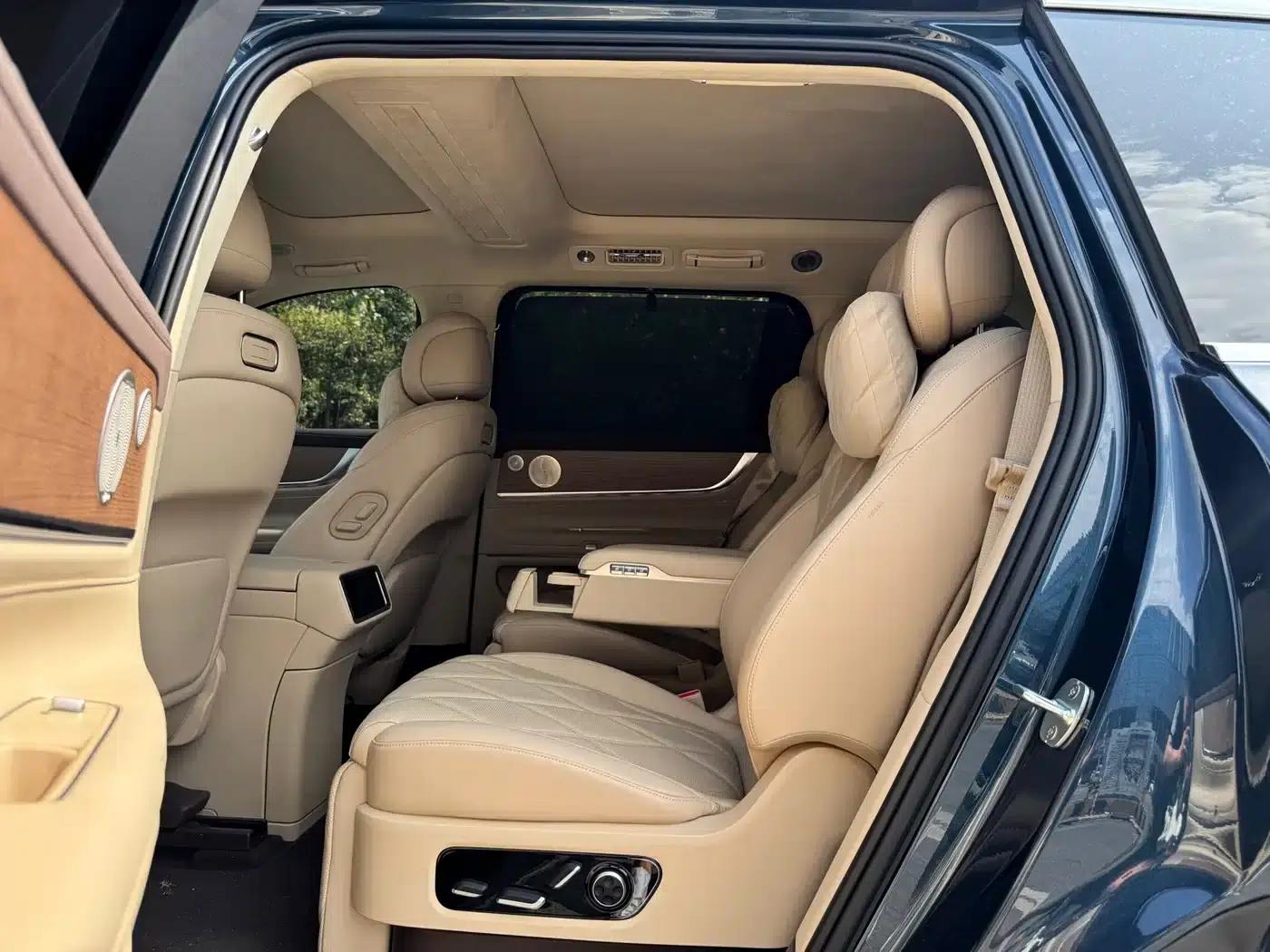 Wenjie M9 2025 Ultra Extended Range Edition (52kWh, 6-seater, 192-line LiDAR) — миниатюра 9